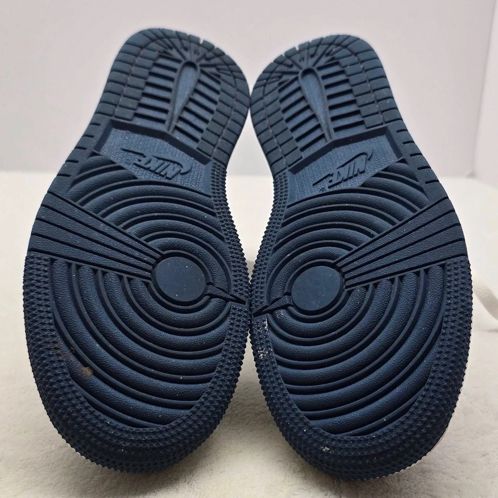 Jordan Air Jordan 1 Mid Midnight Navy White Streetwear Kids Sneaker 4Y